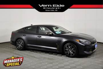 2023 KIA STINGER