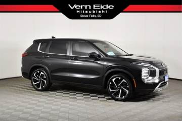 2023 MITSUBISHI OUTLANDER