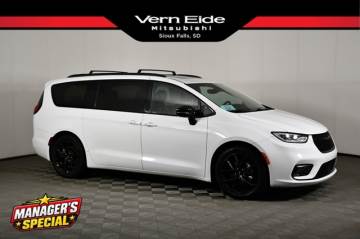 2025 CHRYSLER PACIFICA