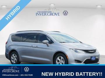 2017 CHRYSLER PACIFICA HYBRID