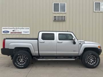 2010 HUMMER H3T