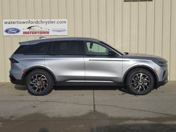 2026 LINCOLN NAUTILUS