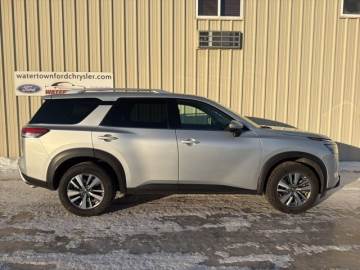 2025 NISSAN PATHFINDER