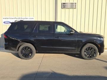 2026 LINCOLN NAVIGATOR