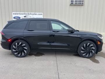 2026 LINCOLN NAUTILUS