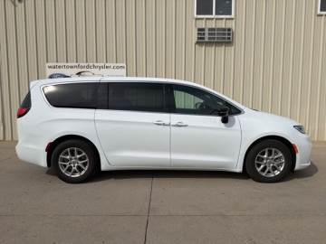 2025 CHRYSLER PACIFICA
