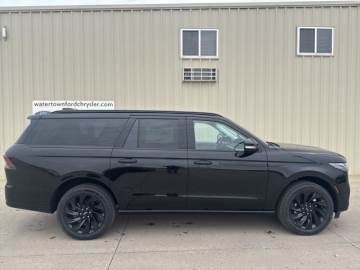 2026 LINCOLN NAVIGATOR L