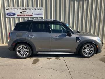 2017 MINI COOPER HARDTOP