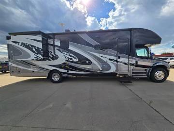 2021 FREIGHTLINER JAYCO ENTEGRA