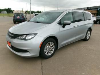 2023 Chrysler Voyager